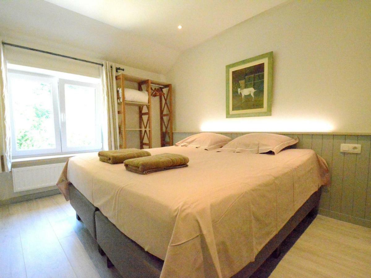 Large Townhouse With Pool Table Vila Bouillon Exterior foto